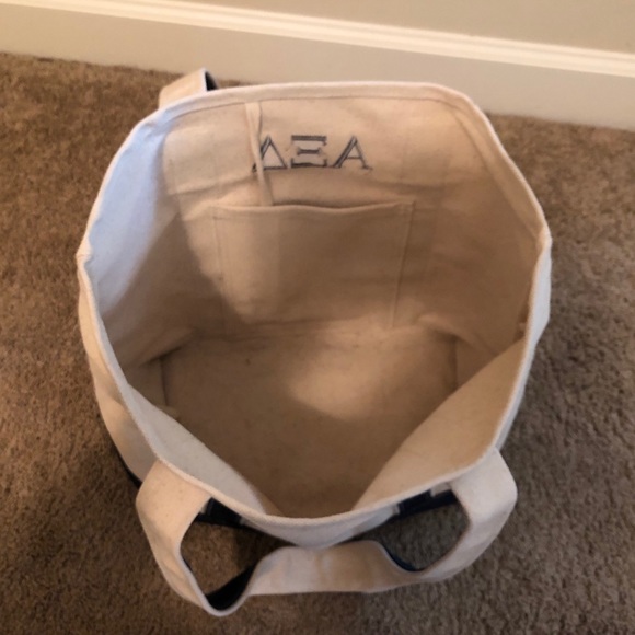 Alpha Xi Delta canvas carry tote - Picture 3 of 6